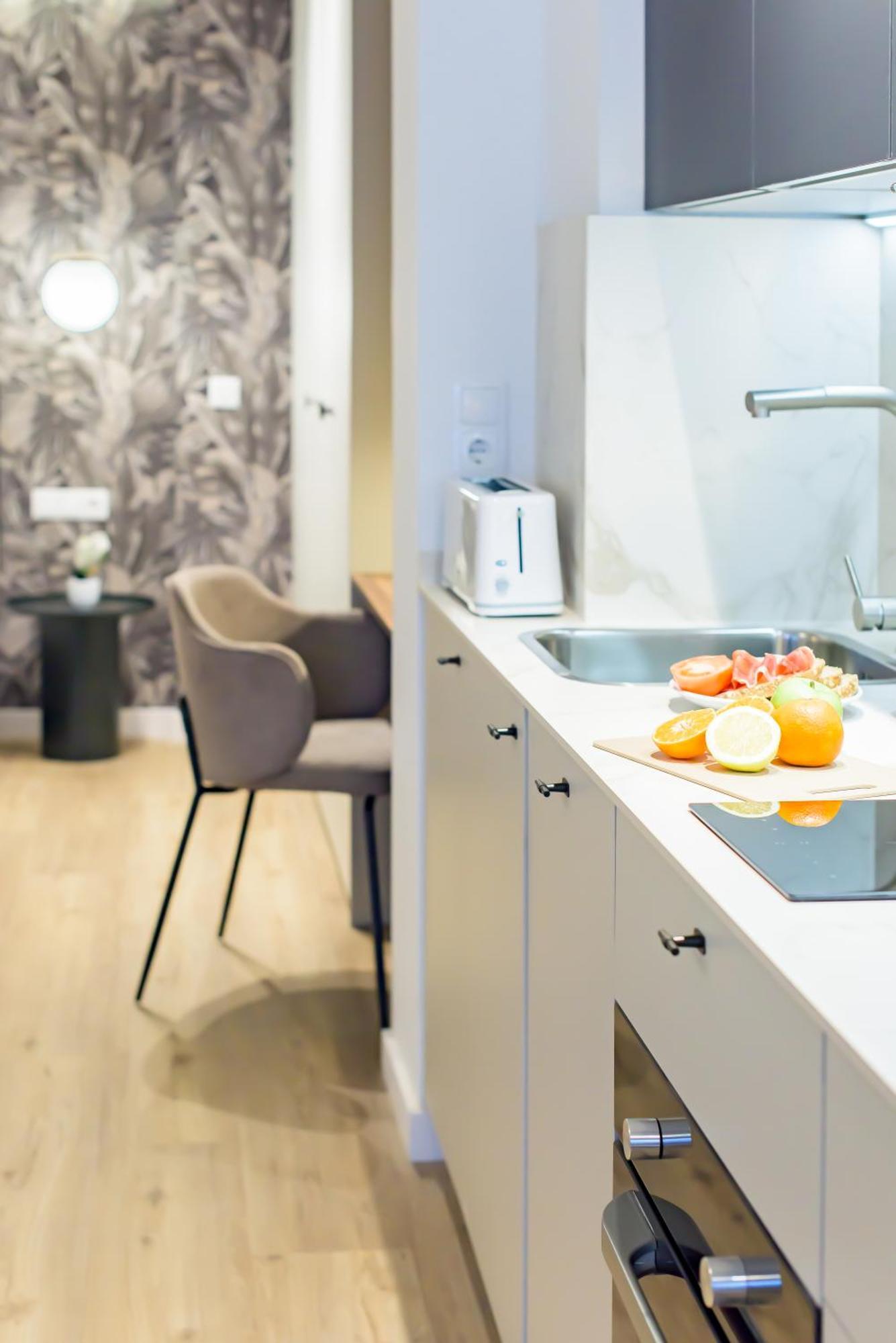 Myflats Premier Suites Alicante Exteriör bild
